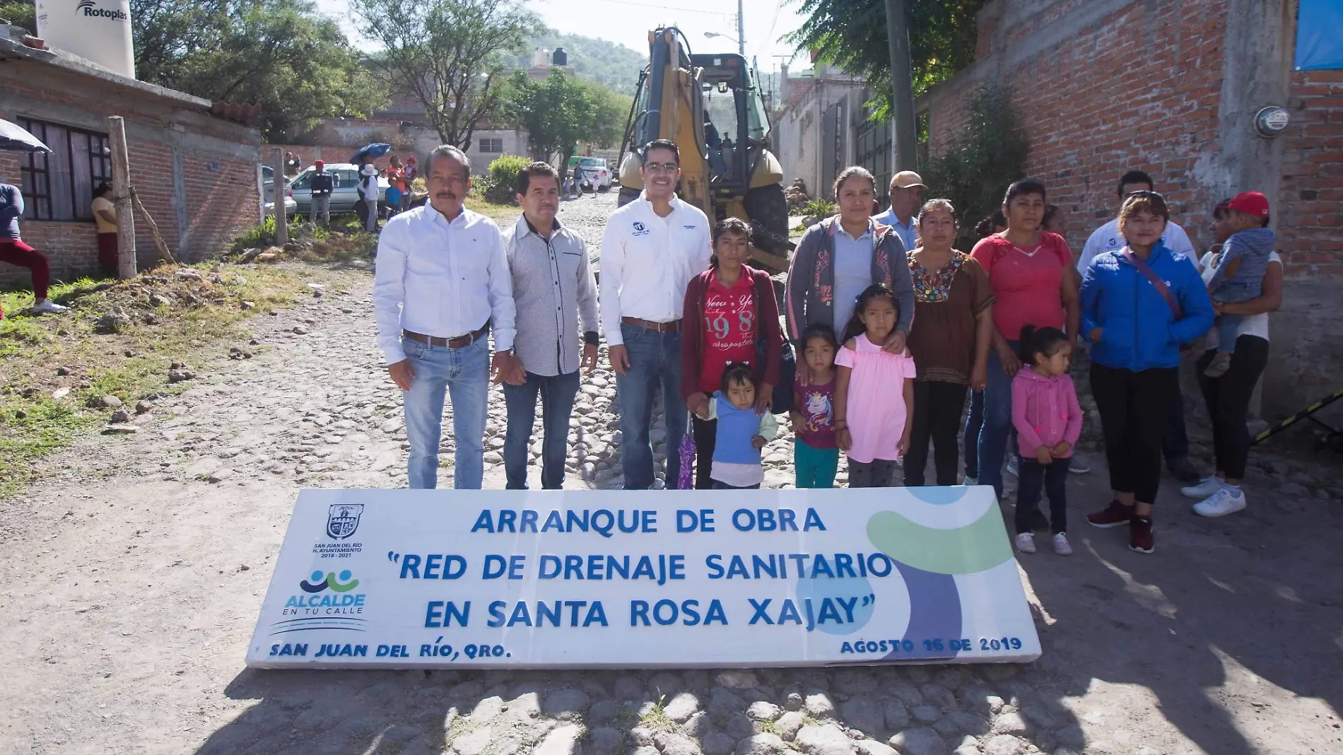 Las obras implican la rehabilitación de la antigua línea de drenaje, con la introducción de poco más de 600 metros de nueva tubería hermética.  Foto Cortesía.